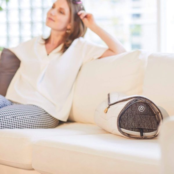 Product Image for  Synca Wellness Corron Premium Roll Up Massager