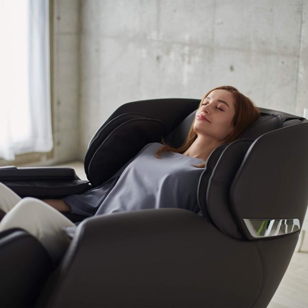 Product Image for  Synca Hisho SL Track Heated Deluxe Zero Gravity Massage Chair