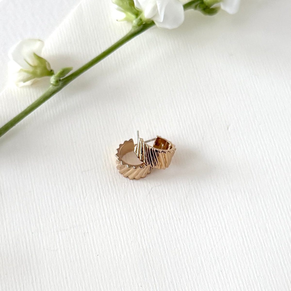 Product Image for GOLD CRESTA HOOPS